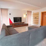 Casa de Férias Ek - Living Ferienhaus, 8 Personen - 550 M Zur Spieljochbahn - Zillertal *