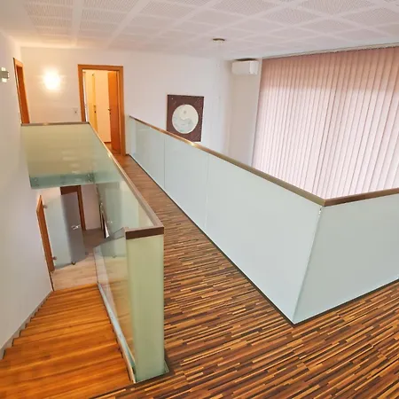 Ek - Living Ferienhaus, 8 Personen - 550 M Zur Spieljochbahn - Zillertal Holiday home