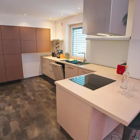 Dom wakacyjny Ek - Living Ferienhaus, 8 Personen - 550 M Zur Spieljochbahn - Zillertal