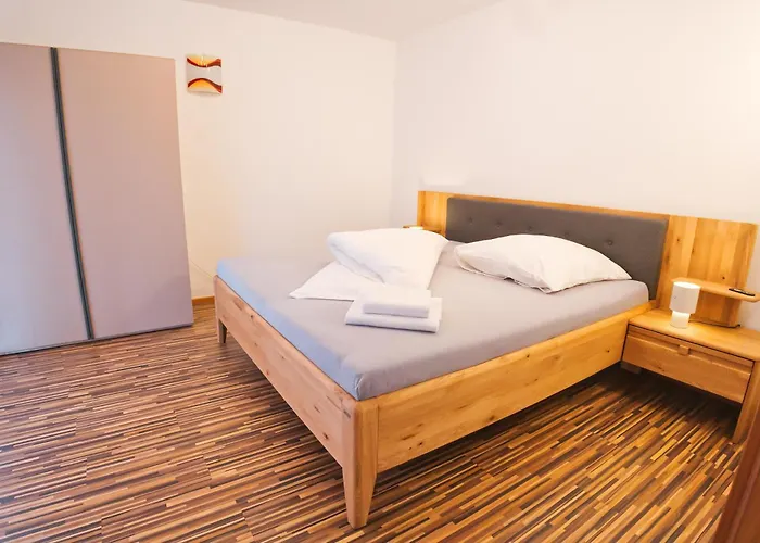 Ek - Living Ferienhaus, 8 Personen - 550 M Zur Spieljochbahn - Zillertal *