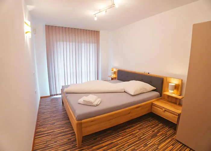 Ek - Living Ferienhaus, 8 Personen - 550 M Zur Spieljochbahn - Zillertal Fuegen