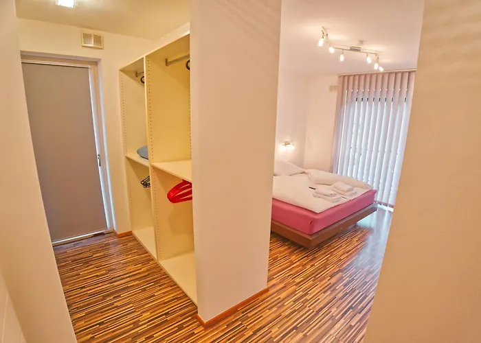 Ek - Living Ferienhaus, 8 Personen - 550 M Zur Spieljochbahn - Zillertal Fuegen