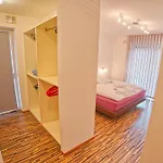Ek - Living Ferienhaus, 8 Personen - 550 M Zur Spieljochbahn - Zillertal Fügen