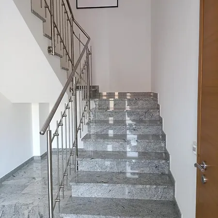 Ek - Living Ferienhaus, 8 Personen - 550 M Zur Spieljochbahn - Zillertal